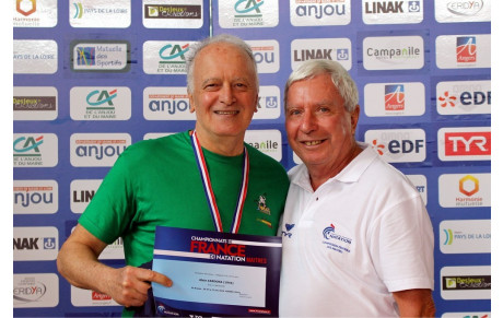 4 COURSES ... 4 TITRES !!!!